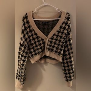 KENDALL & KYLIE Cropped Fuzzy Cardigan